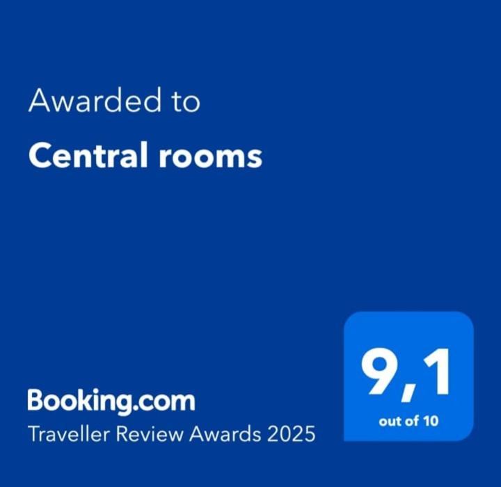 Central Rooms Agira Bagian luar foto